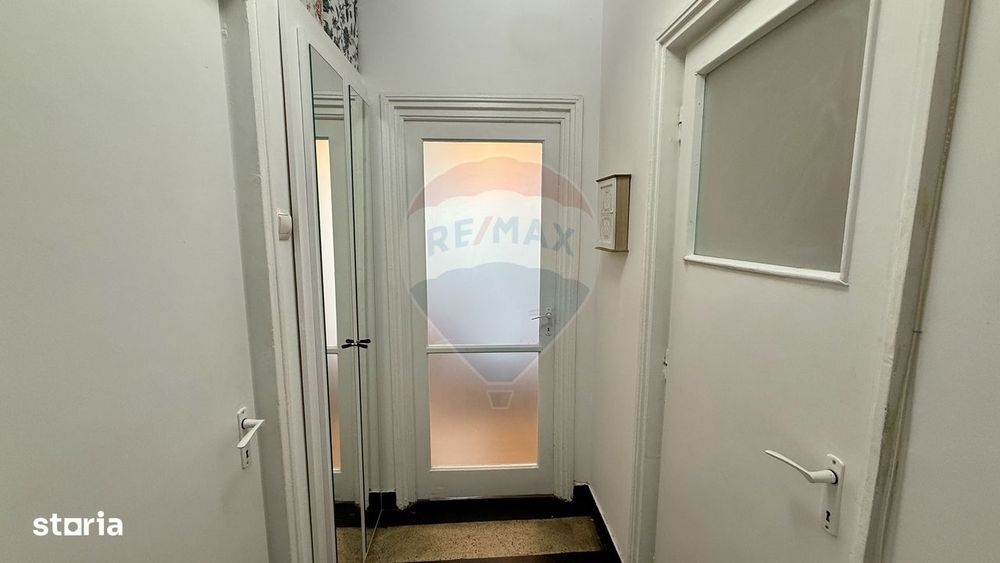Apartament 2 camere de închiriat | Gara de Nord | 1 minut de metrou