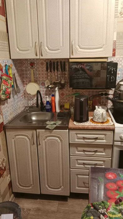 Кухонный гарнитур, 1,6 м