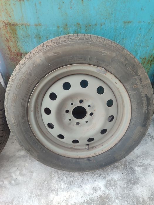 Продам резину с дисками