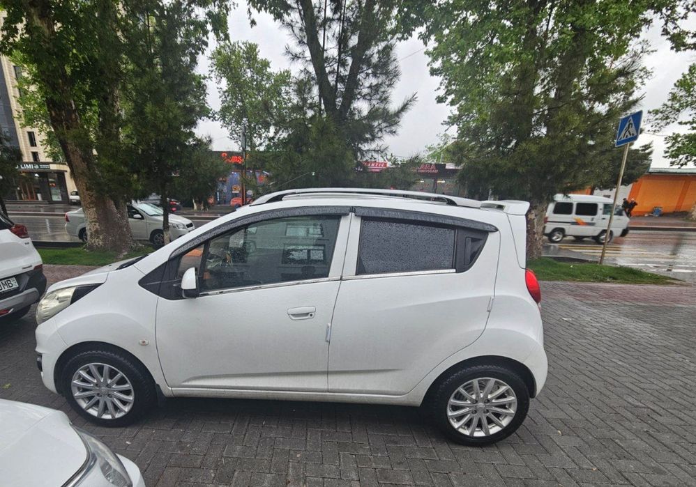 Chevrolet Spark 2013 — 2