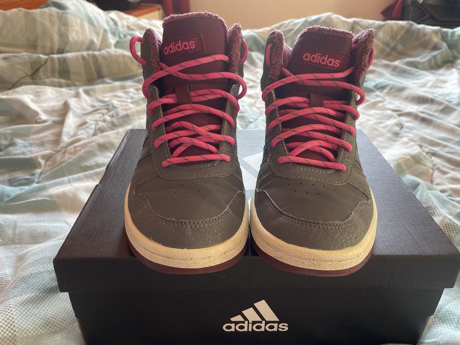 Зимни кецове Адидас