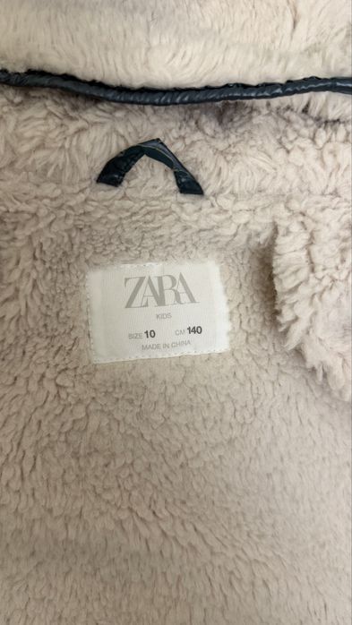Продам куртку Zara