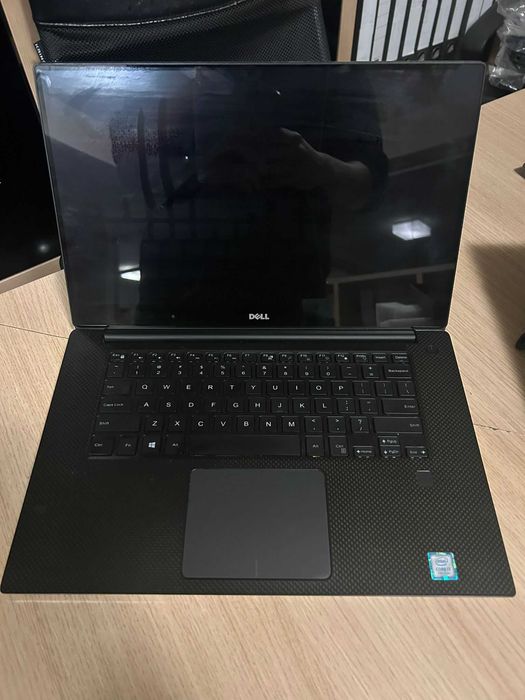 2x Dell XPS 15 9560 (i7) Defecte / Piese