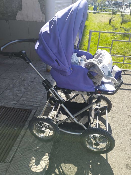 Продам детскую коляску 2в1