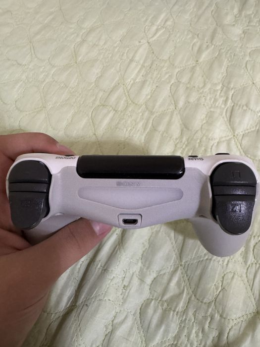 Playstation 4 slim с прошивкой