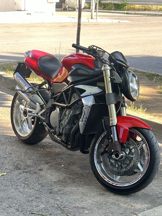 MV Agusta Brutale 750