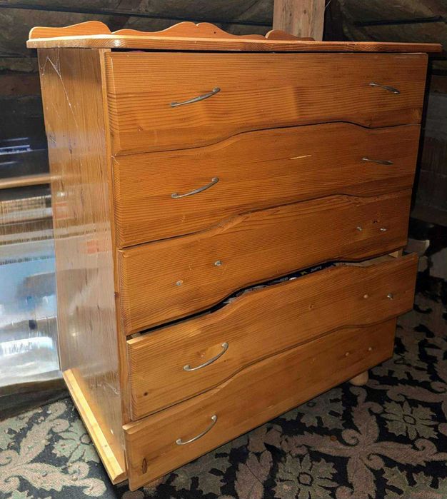 Мебели от масив