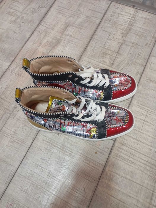 Vând Christian louboutin Nr 41