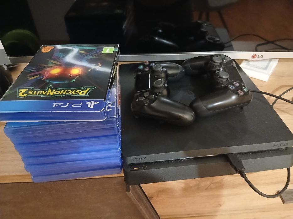 PS 4 slim 1T+10 jocuri