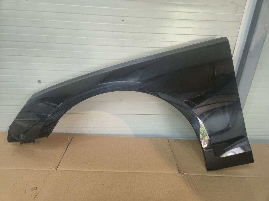 Aripa stânga neagră Audi A4 2015-2018