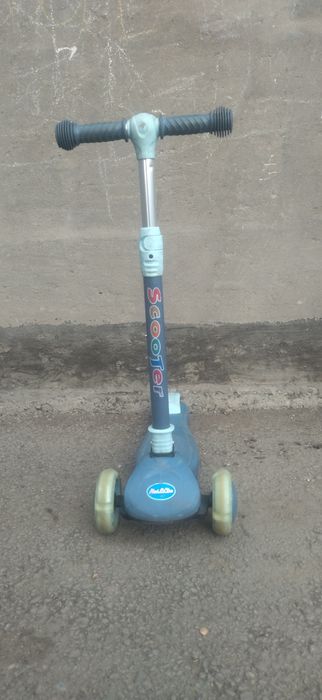 Самокат детский б/у