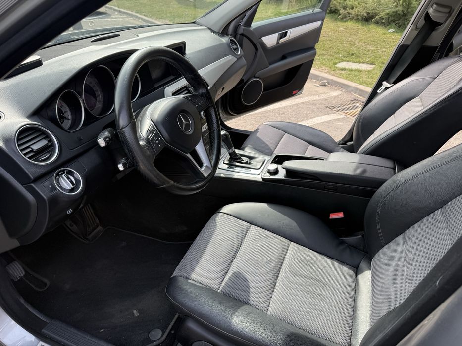 Mercedes-Benz C220 CDI -AUTOMAT 7G TRONIC 2013