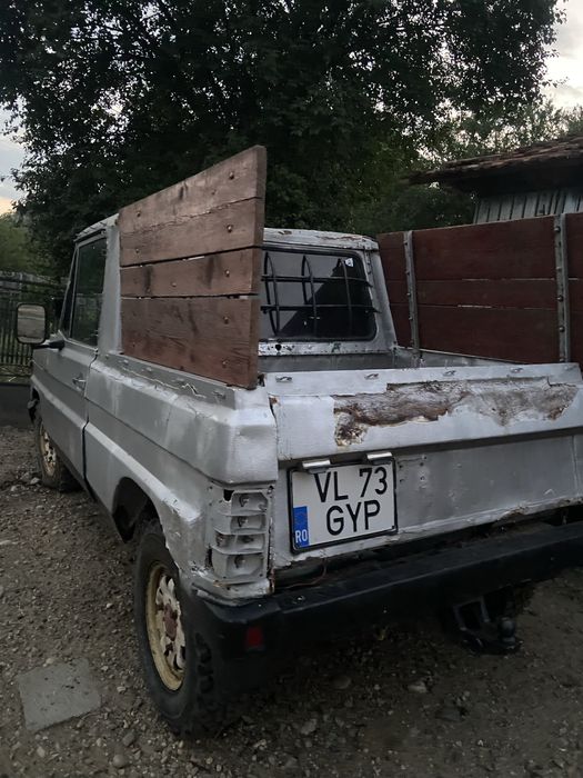 Vand ARO 4x4 cu acte