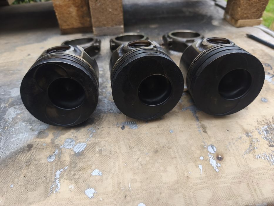 Piston biela pistoane cu biele 2.0 tdi 140 cp BMP Volkswagen Passat B6