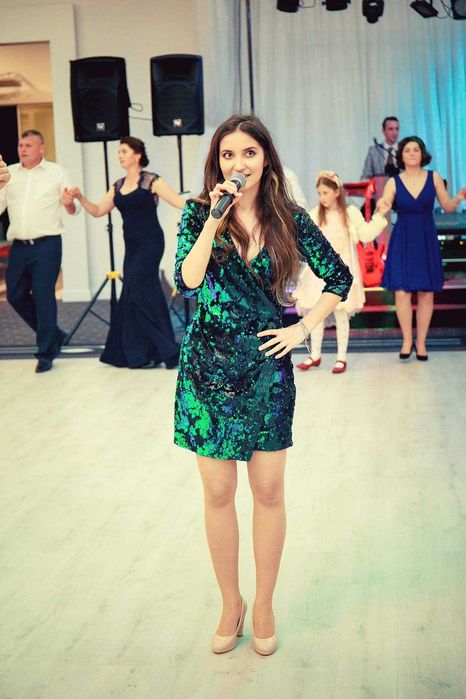 Solistă vocală cu experiență – Muzică live cu negative