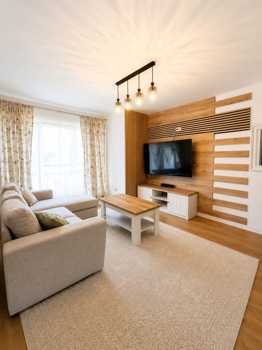 Casa moderna//Vila de lux -Prima inchiriere- cartier Magnolia Paulesti langa Ploiesti -510mp teren-Foisor, terase, 5 parcari- 1345 euro