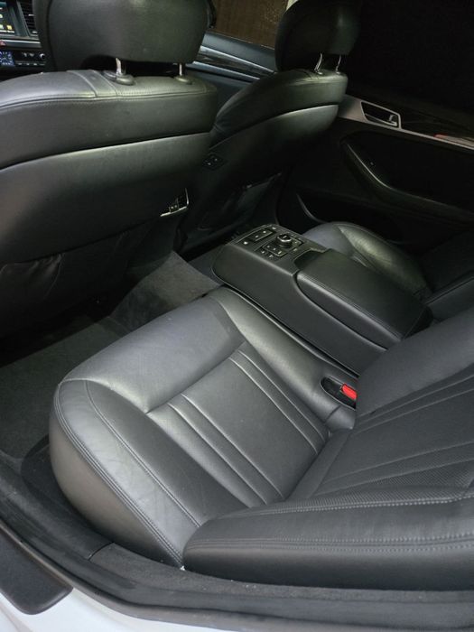 Genesis G80 Full variant