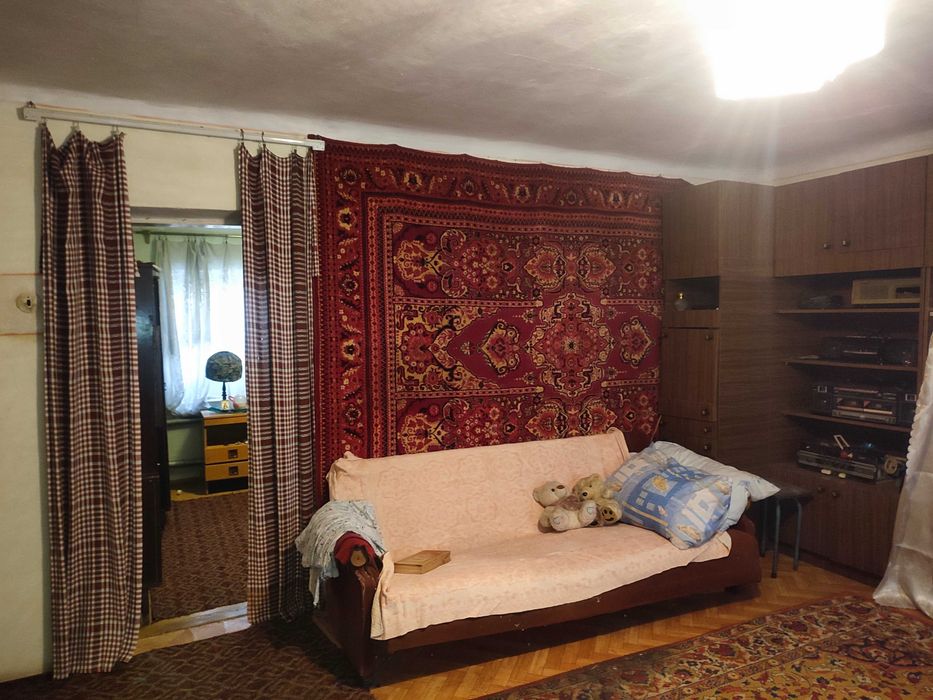 Продаётся частный дом, 6 соток земли, район Телеграф (прокуратура)