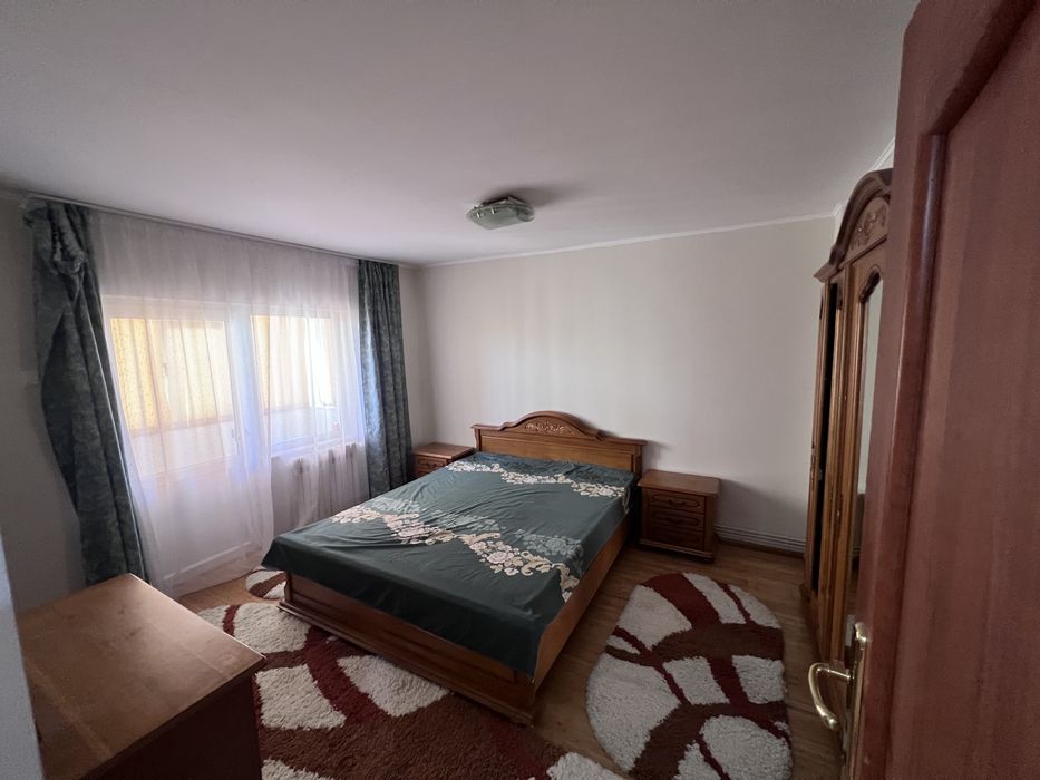 Inchiriez apartament 3 camere PS-uri
