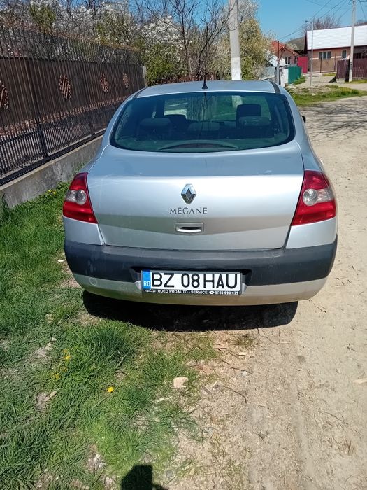 Vând sau dezmembrez renault megan 1.5 .2005