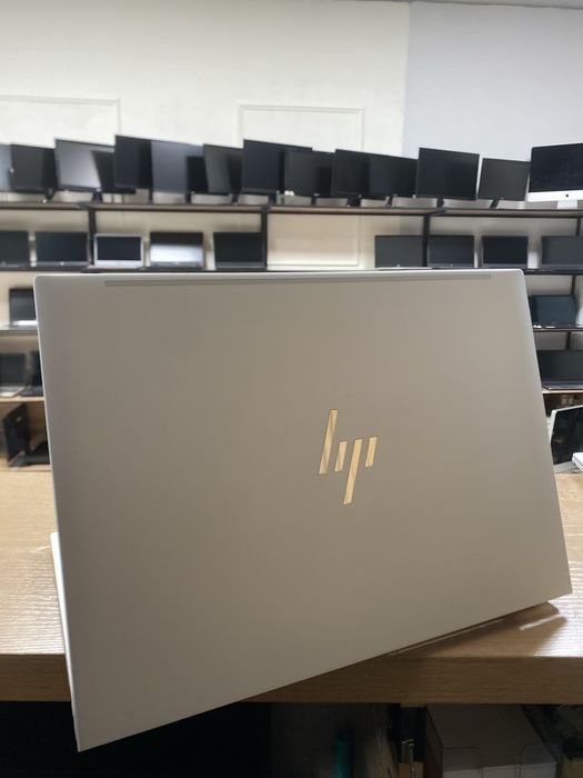 Ноутбук HP i5-12th/RAM8/SSD256/UHD Graphics
