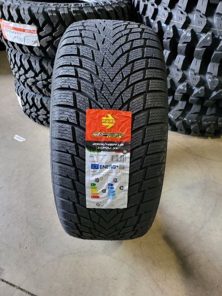 255/45/19 MOMO 4бр