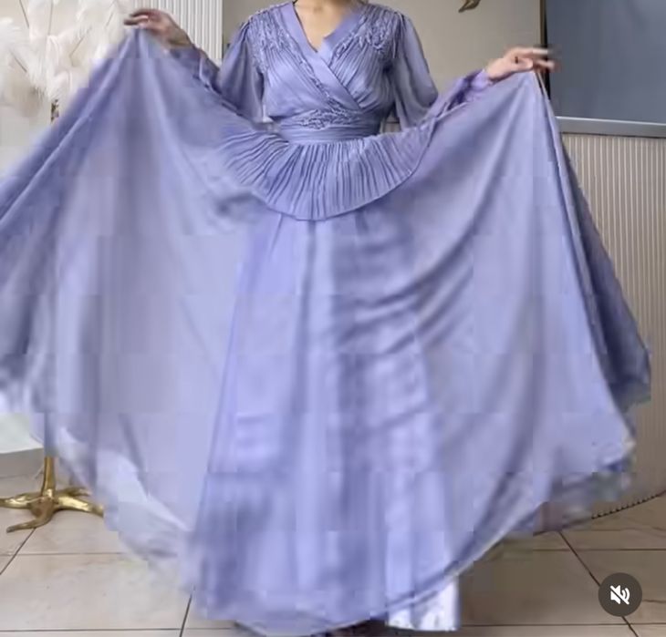 НОВОЕ вечернее платье 48р