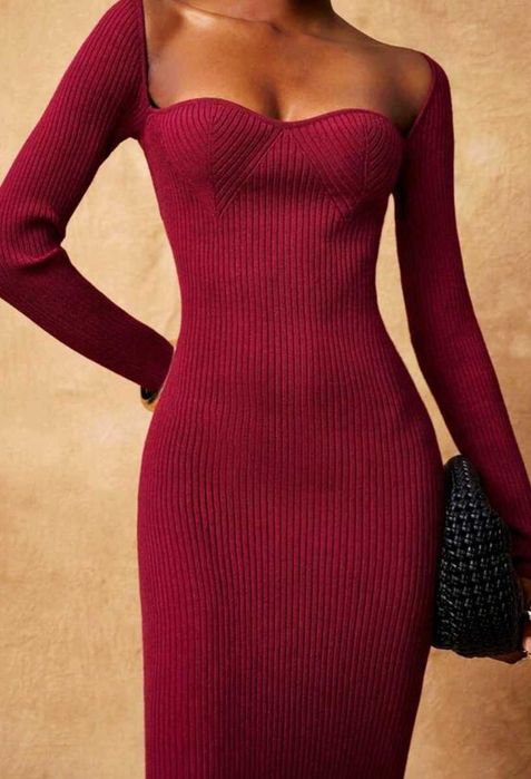 Дълга рокля бордо