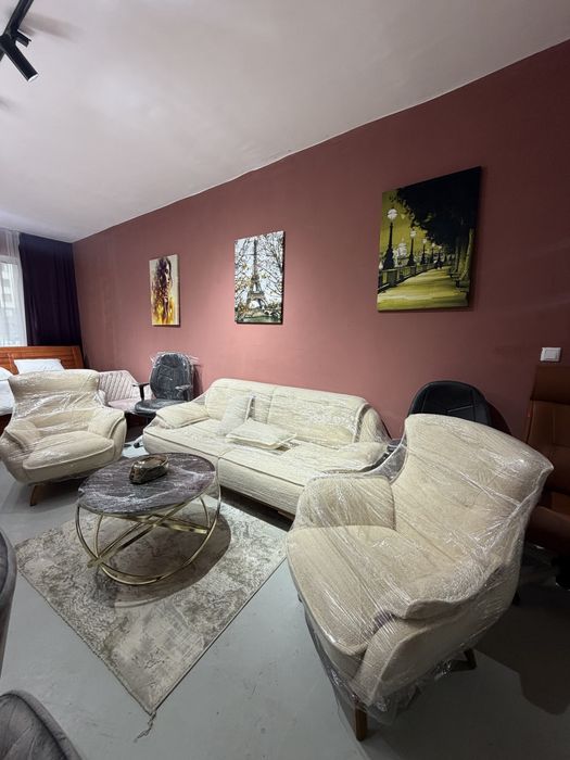 Eron Divan kireslolari Navoida optim narxda