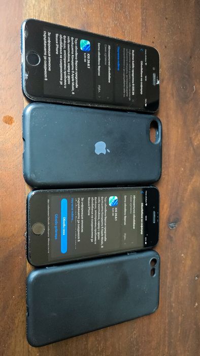 iPhone SE3 64GB  98% и 100% батерия, минимални следи от употреба