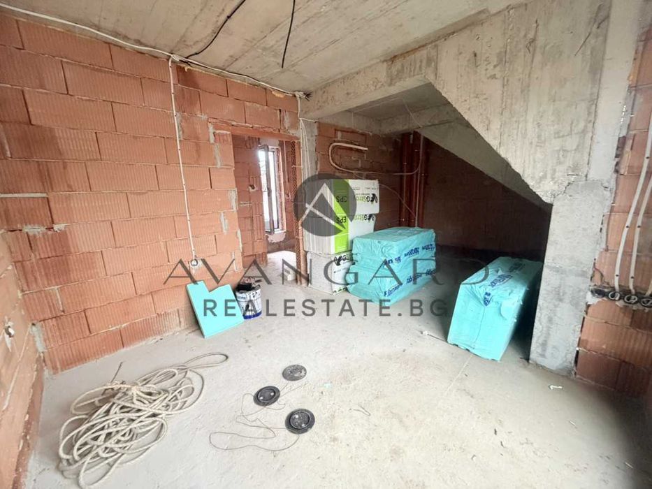 Продава се Двустаен апартамент в Пловдив, Център - 111 кв.м за 1079 €/кв.м - Снимка #2