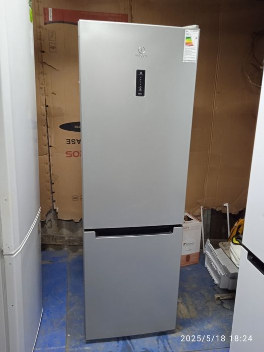 С доставкой холодильники