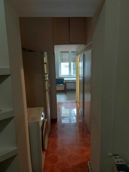 De închiriat - Apartament spațios cu 3 camere, 100 mp, parter, str. Nicolae Iorga