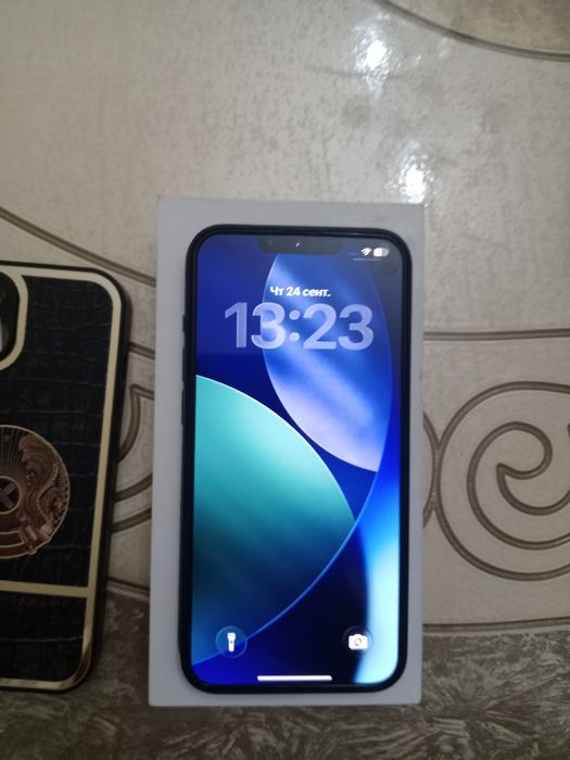 iPhone 14 256Gb новый но вскрытый