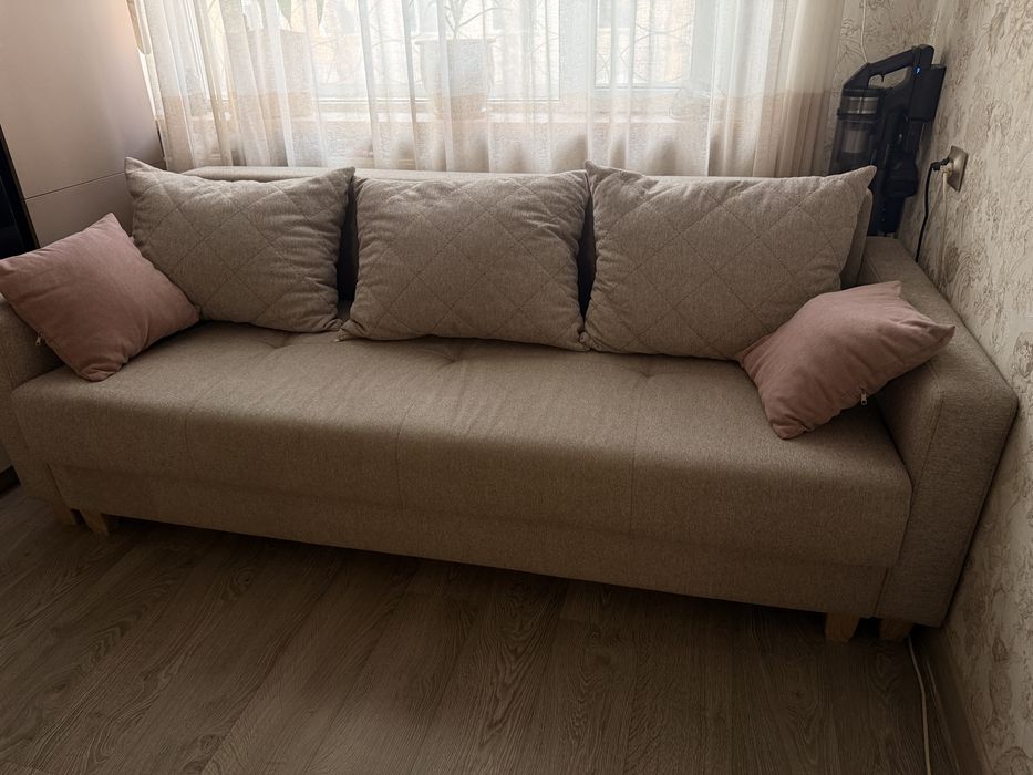 Продам диван срочно