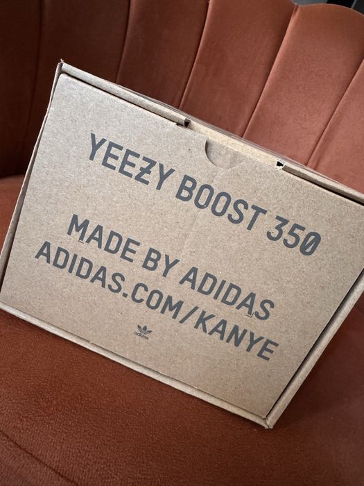 Yeezy adidas kanye