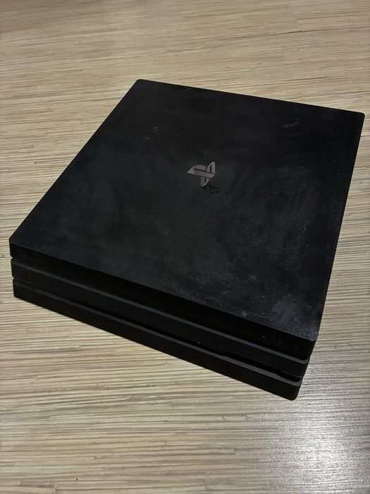 Конзола Sony Playstation 4 pro