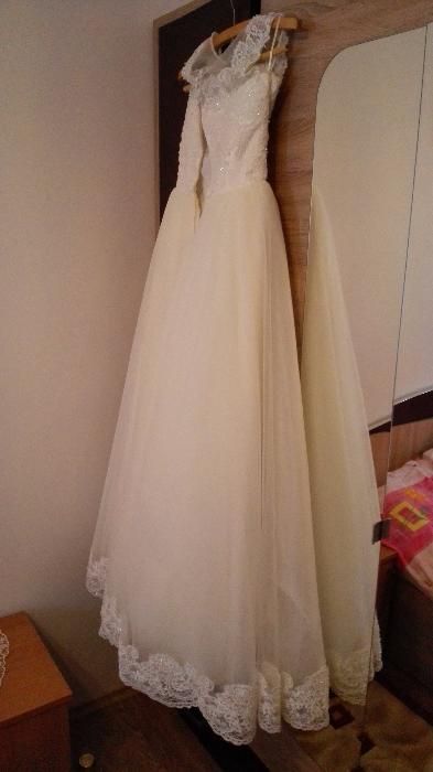 Vand rochie de mireasa, model princess deosebit