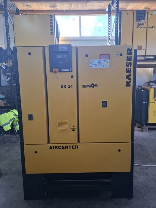 Compresor aer cu surub Kaeser Aircenter SK 24 T cu uscator si rezervor
