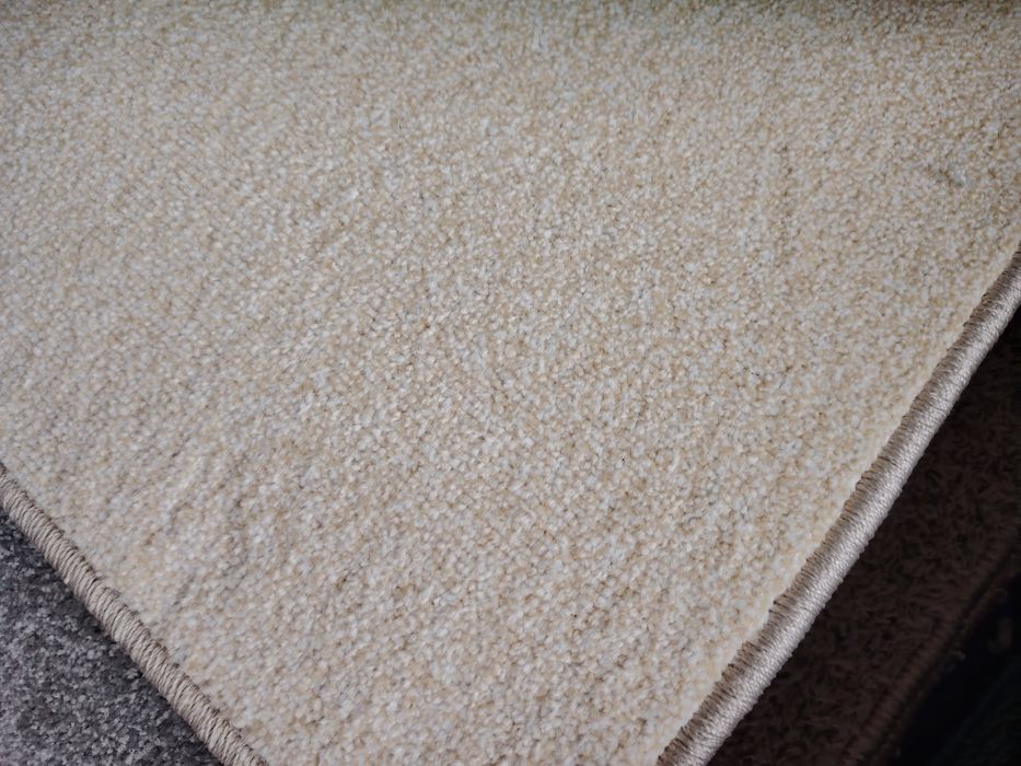 Yangi dizayn Gilamchalar sotiladi