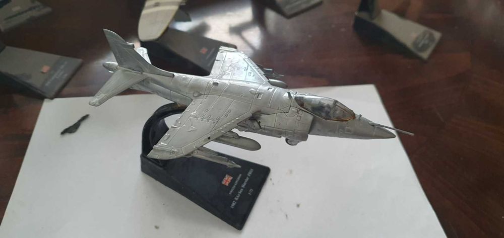 колекция от самолети и хеликоптери