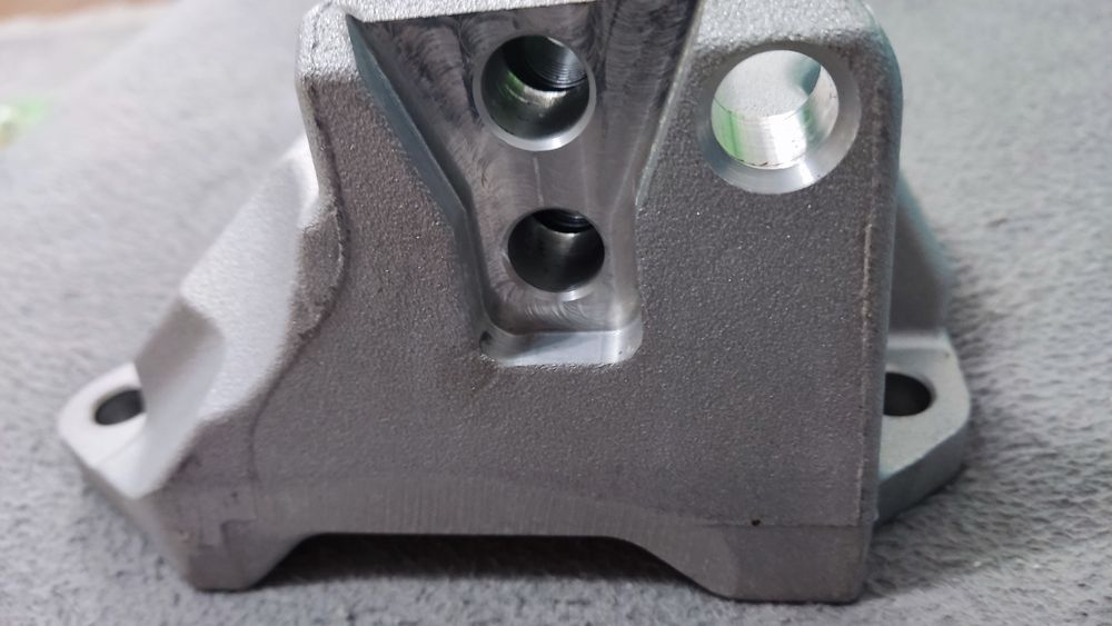 Запчасти  автомашиинны