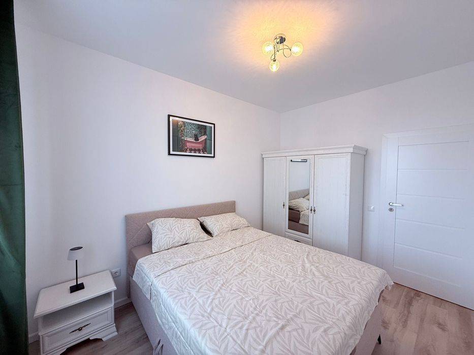 persoană fizică vând apartament modern în bloc nou Florești - zona Cetății - comision 0