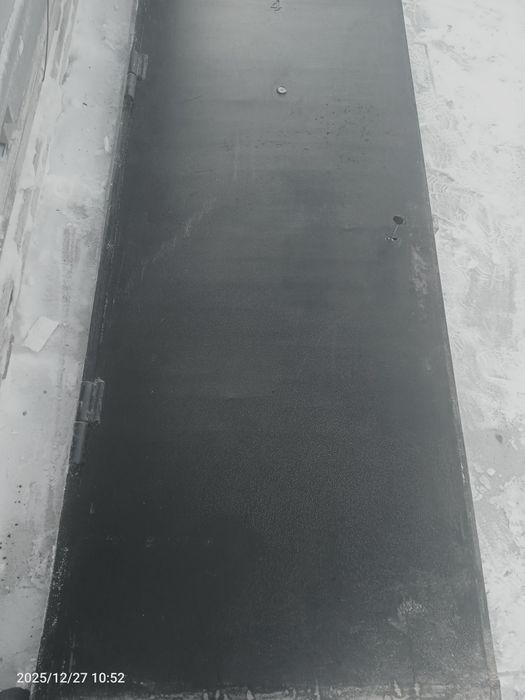 Продам железный дверь