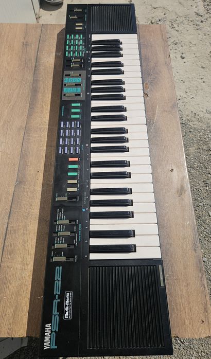 Yamaha PSR - 22  !