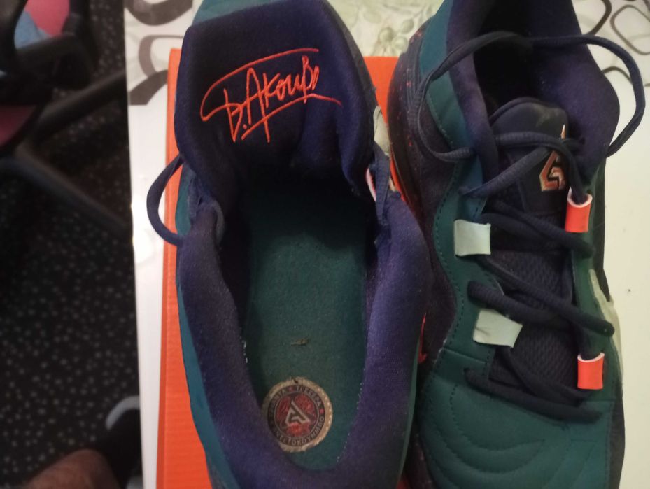 Маратонки Nike нови