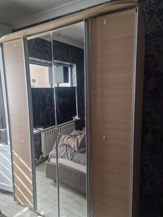 Продаю шкаф для одежды