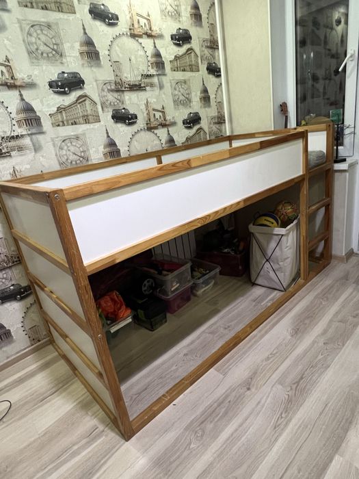 Продам Кровать детскую