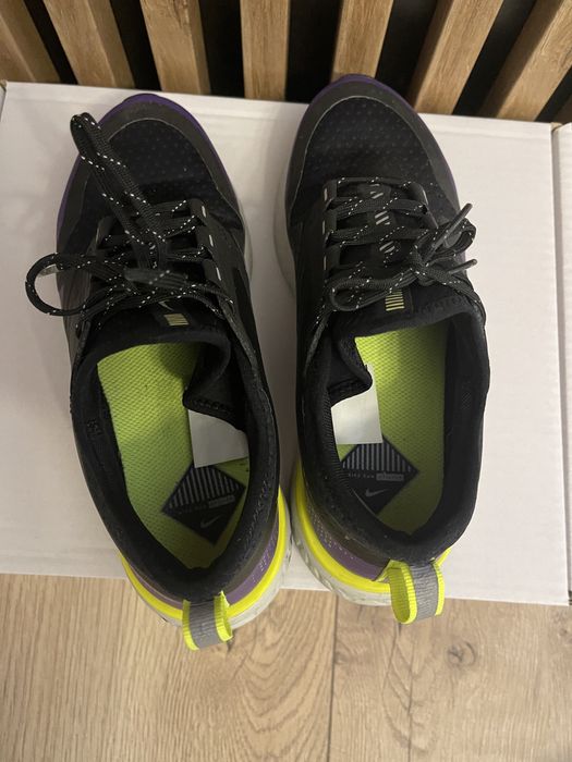 NIKE odyssey react shield 2