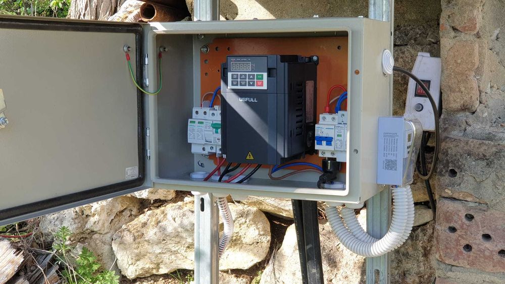 Помпени соларни инвертори 0,75/1,5/2,2/4/5,5/7,5kW - 220v/ 380v